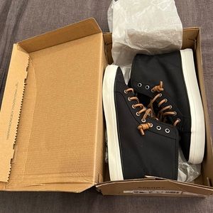 Sperry  Hightop Women’s Sneakers